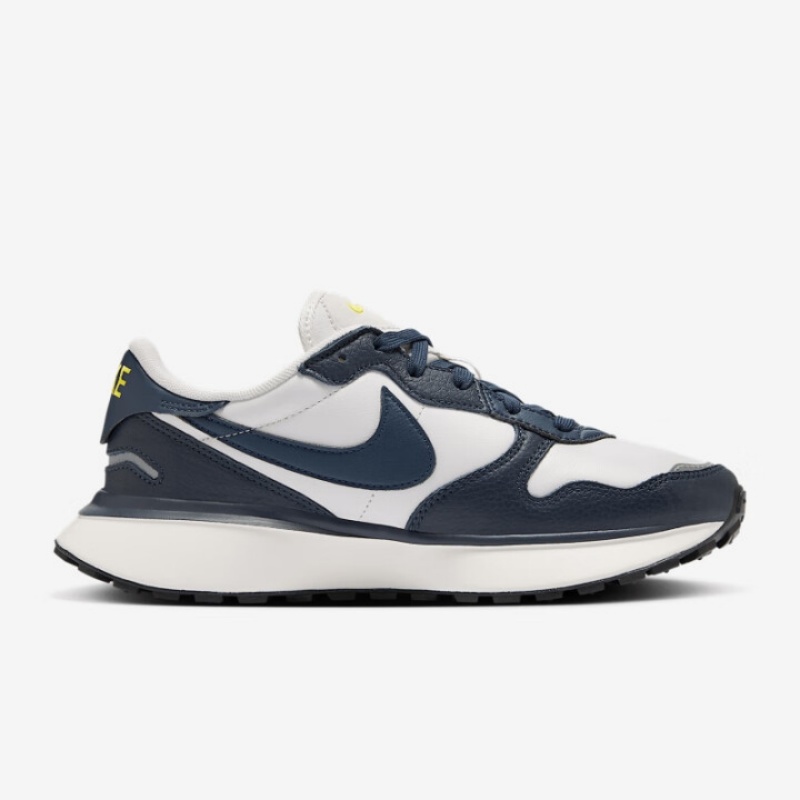Nike Retro-Style Waffle Shoes  - Men Shoes Must Have recensie en prijs