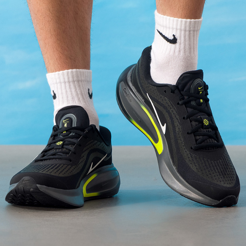 Genuine Nike Men's Journey Run - Men Shoes Size Nike recensie en prijs