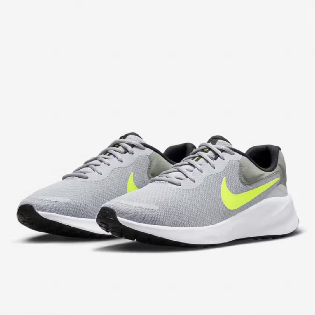 Nike's New Lightweight Soft-So - Men Shoes Must Have recensie en prijs